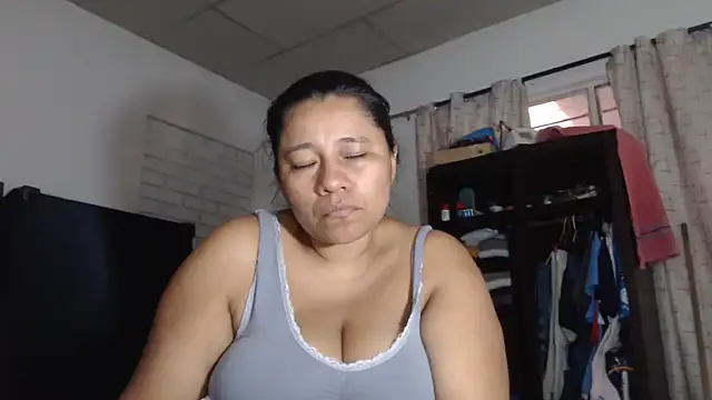 adrixxx38 online show from February 2026 10:15:01 PM