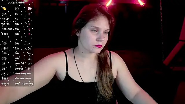 Snapshot of VinnaSky chatting on November 2025 07:46:02 AM VinnaSky online show from November 2025 07:46:02 AM