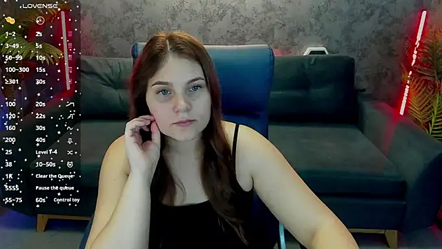 Snapshot of VinnaSky chatting on November 2025 07:52:02 AM VinnaSky online show from November 2025 07:52:02 AM