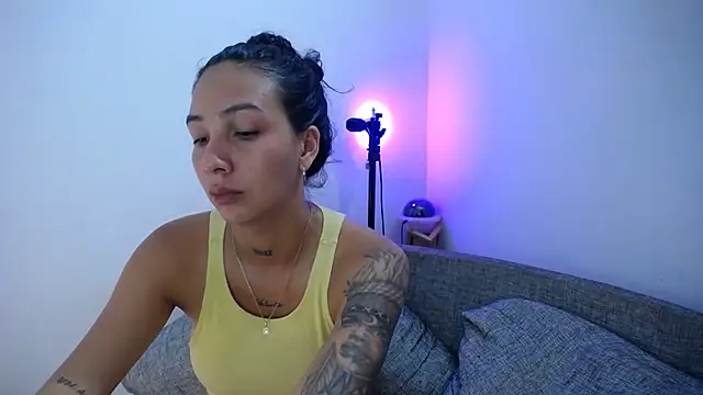 Allyson Smith online show from January 2025 11:27:02 PM