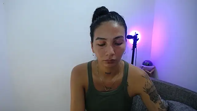 Allyson Smith online show from January 2025 12:09:01 AM