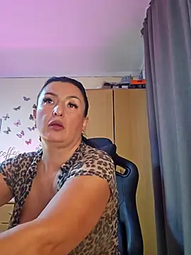 Hotangel75 online show from October 2025 08:47:02 AM