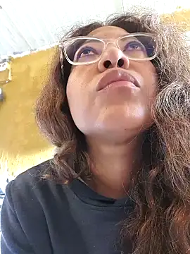 Snapshot of mila38 chatting on December 2025 09:05:02 AM mila38 online show from December 2025 09:05:02 AM