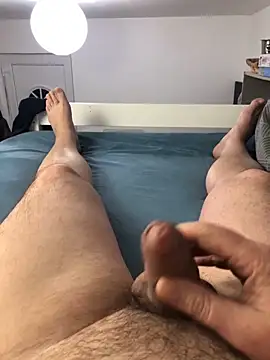 Snapshot of Lentbulant chatting on February 2025 09:13:02 PM Lentbulant online show from February 2025 09:13:02 PM