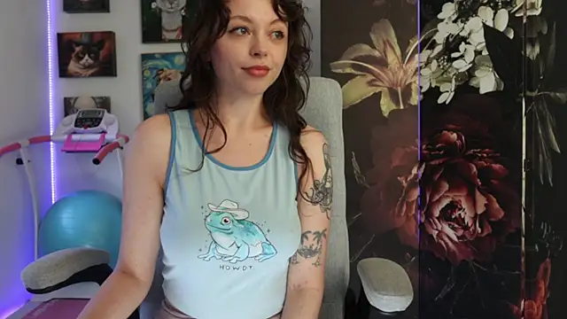 Snapshot of makiyahbelle chatting on February 2025 08:05:01 AM makiyahbelle online show from February 2025 08:05:01 AM