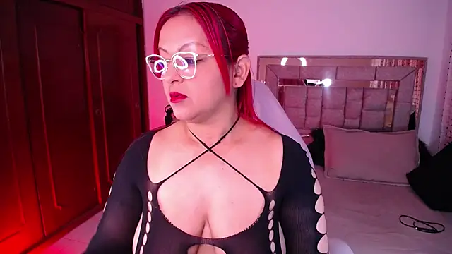 salomecastro  online show from February 2026 02:40:02 AM