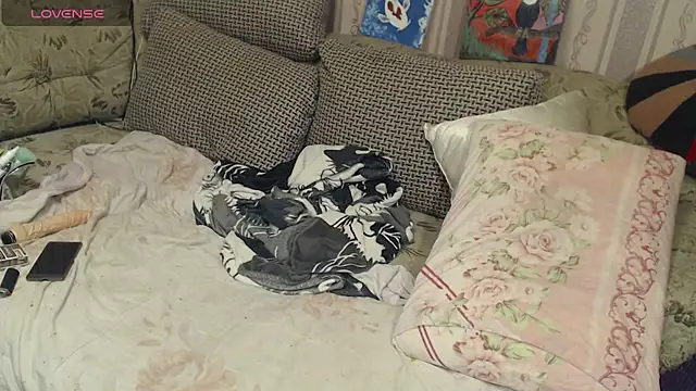 Snapshot of FancyLily chatting on January 2025 07:28:02 PM FancyLily online show from January 2025 07:28:02 PM