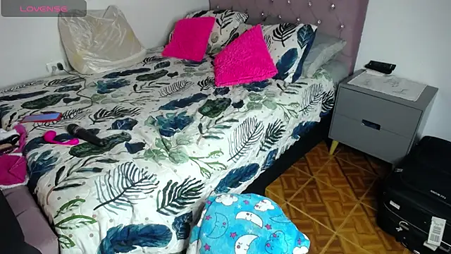 cristin doll  online show from January 2025 09:17:01 PM