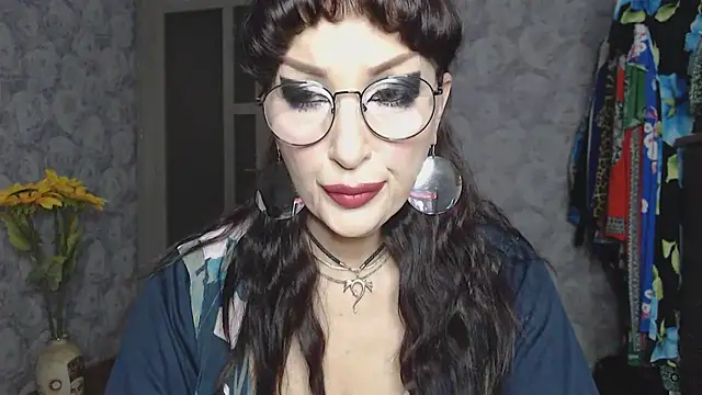 Aziza1 online show from January 2026 01:16:02 PM