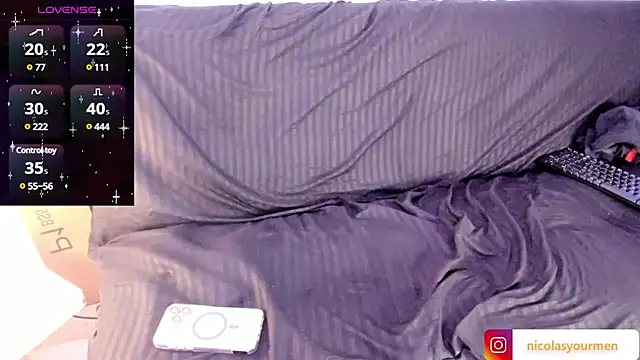 nicolasx1000 online show from March 2025 08:31:01 AM