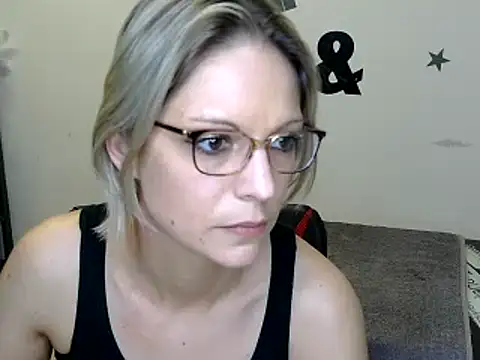 alixfeeling online show from December 2024 05:00:01 PM