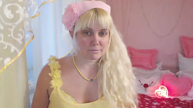 SunnySylvia online show from February 2025 02:24:01 PM