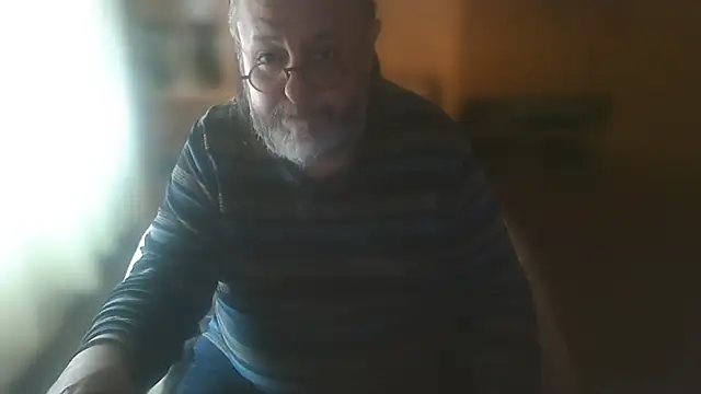Snapshot of Koldo70 chatting on May 2026 02:02:02 PM Koldo70 online show from May 2026 02:02:02 PM