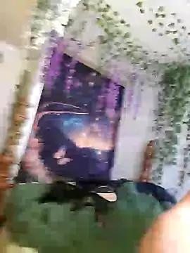 Snapshot of MaddyC6992 chatting on January 2025 05:58:01 PM MaddyC6992 online show from January 2025 05:58:01 PM