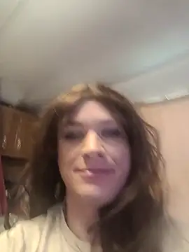 Snapshot of MaddyC6992 chatting on October 2025 05:10:01 PM MaddyC6992 online show from October 2025 05:10:01 PM