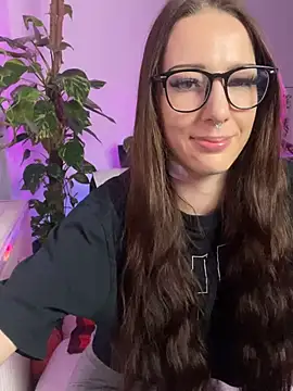 Snapshot of Trixie-Tainted chatting on January 2025 12:47:02 PM Trixie-Tainted online show from January 2025 12:47:02 PM