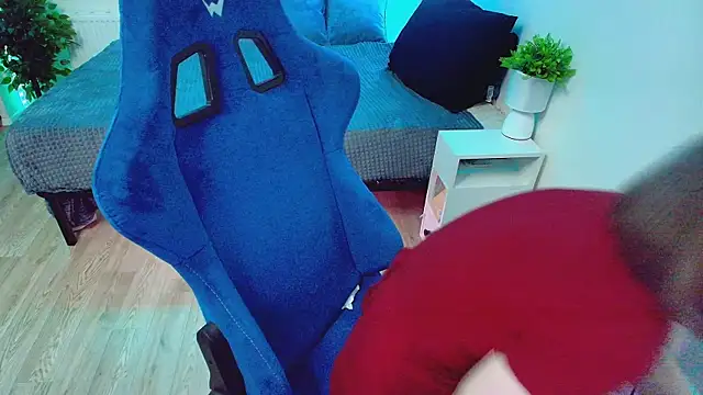 CranberryHot online show from December 2025 09:38:01 AM