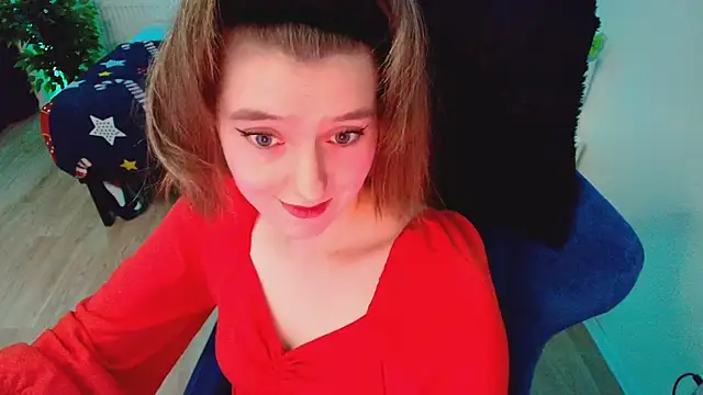 CranberryHot online show from March 2026 05:53:02 PM