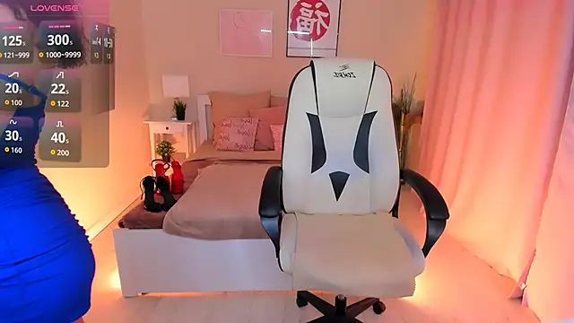 Snapshot of HelenaRegal chatting on November 2025 01:58:01 PM HelenaRegal online show from November 2025 01:58:01 PM