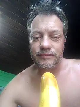 Snapshot of Alvaro2017 chatting on February 2025 07:38:02 PM Alvaro2017 online show from February 2025 07:38:02 PM