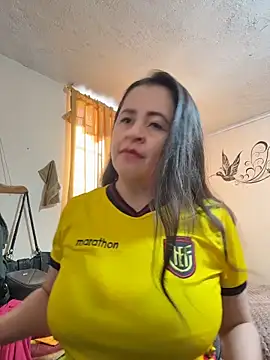 latinfemale online show from June 2026 08:21:01 PM