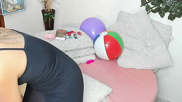 DestinyHills online show from March 2026 12:05:01 PM