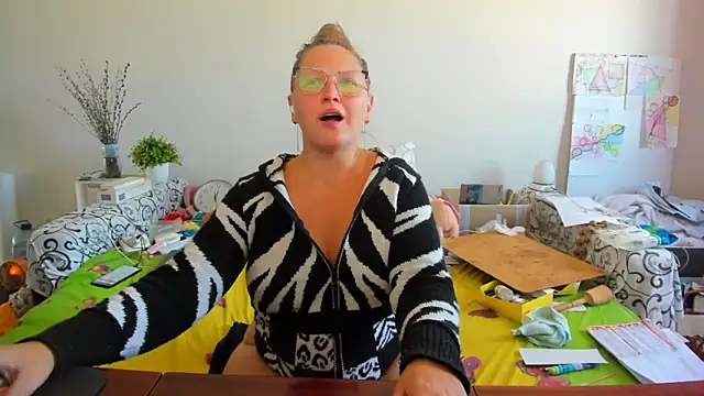 Snapshot of IamYourNarcotic chatting on November 2025 10:16:01 AM IamYourNarcotic online show from November 2025 10:16:01 AM