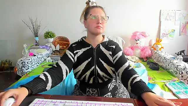 IamYourNarcotic online show from April 2026 11:37:02 AM