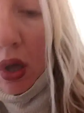 Snapshot of Mllesha74000 chatting on February 2025 03:47:02 PM Mllesha74000 online show from February 2025 03:47:02 PM