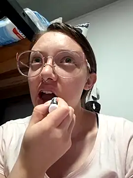 linda-schmidt online show from March 2025 11:31:01 PM