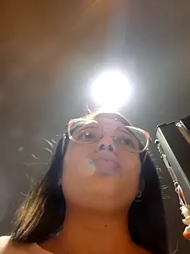 linda-schmidt online show from November 2025 09:50:01 PM