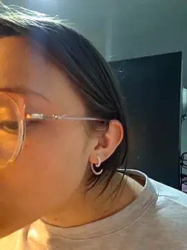 linda-schmidt online show from April 2026 01:54:01 AM