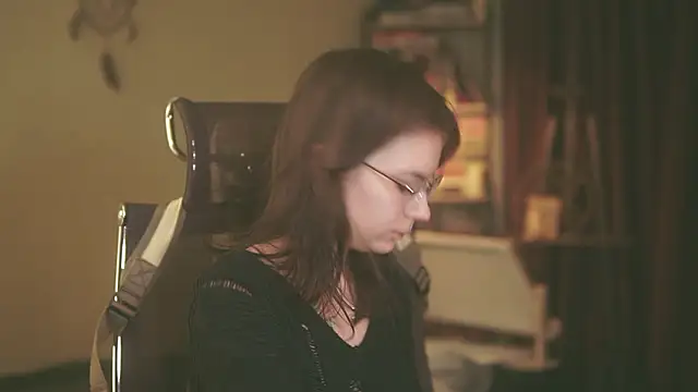 alyssa sweet online show from February 2026 04:43:02 AM