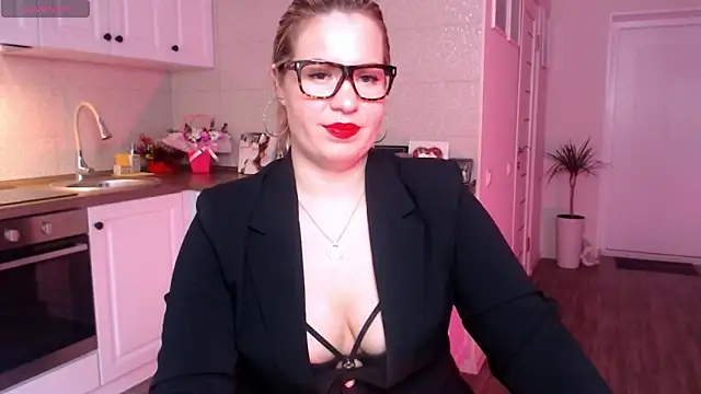 Snapshot of HotTiffani chatting on February 2025 09:26:02 AM HotTiffani online show from February 2025 09:26:02 AM