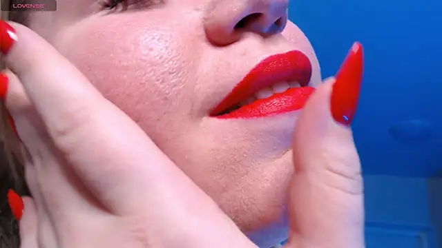 Snapshot of HotTiffani chatting on March 2025 08:05:02 AM HotTiffani online show from March 2025 08:05:02 AM