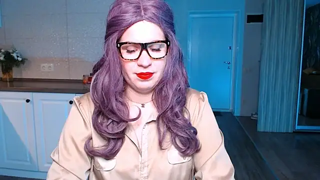 Snapshot of HotTiffani chatting on September 2025 03:58:02 PM HotTiffani online show from September 2025 03:58:02 PM