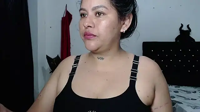 venuz mendoza20 online show from November 2025 01:22:02 PM