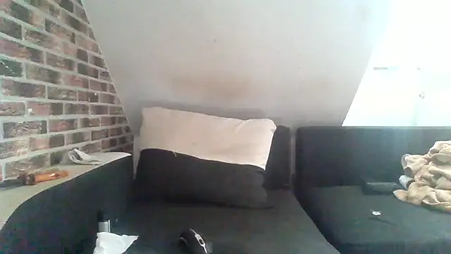 Snapshot of InMeinenMund chatting on October 2025 12:12:02 PM InMeinenMund online show from October 2025 12:12:02 PM