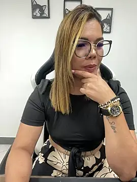 Snapshot of KellyBrooklyn_ chatting on February 2025 12:15:02 PM KellyBrooklyn online show from February 2025 12:15:02 PM