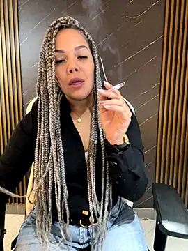 Snapshot of KellyBrooklyn_ chatting on October 2025 12:50:01 PM KellyBrooklyn online show from October 2025 12:50:01 PM