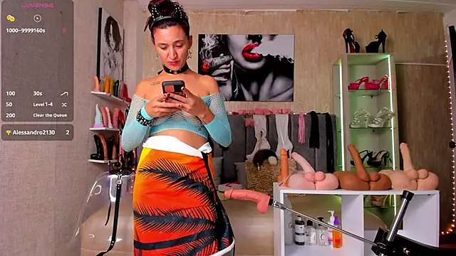 Snapshot of deepthroatlatina chatting on February 2025 07:11:02 AM deepthroatlatina online show from February 2025 07:11:02 AM