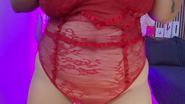 Snapshot of JuliRamirez chatting on October 2025 01:06:02 PM JuliRamirez online show from October 2025 01:06:02 PM