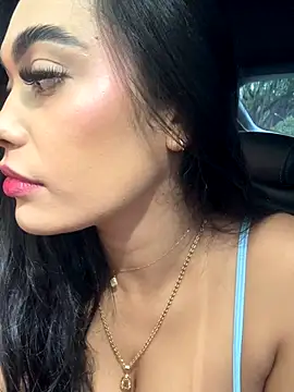 Snapshot of emma_andrew1 chatting on November 2025 05:23:01 PM emma andrew1 online show from November 2025 05:23:01 PM