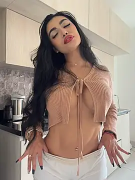 Snapshot of emma_andrew1 chatting on February 2026 04:47:02 PM emma andrew1 online show from February 2026 04:47:02 PM