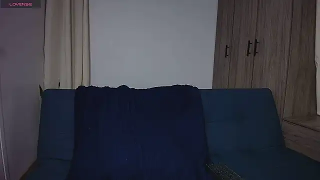Swetisabella01 online show from July 2026 01:09:02 AM