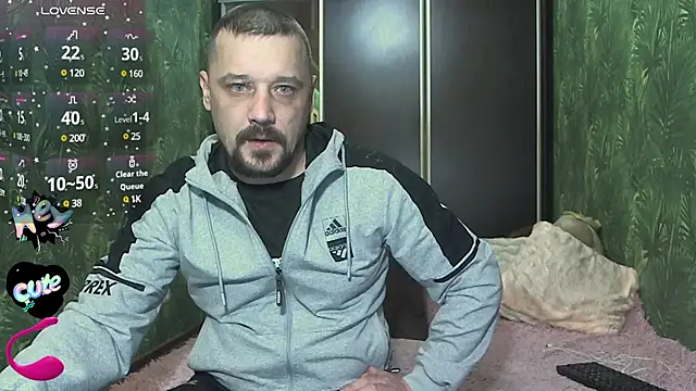 Snapshot of DanielOhCool chatting on December 2024 03:15:01 PM DanielOhCool online show from December 2024 03:15:01 PM