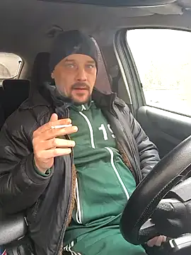 Snapshot of DanielOhCool chatting on February 2025 10:25:02 AM DanielOhCool online show from February 2025 10:25:02 AM