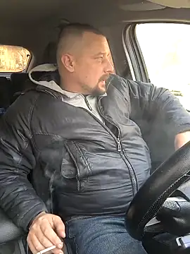 Snapshot of DanielOhCool chatting on February 2025 11:28:02 AM DanielOhCool online show from February 2025 11:28:02 AM