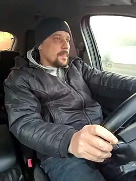 Snapshot of DanielOhCool chatting on February 2025 02:52:02 PM DanielOhCool online show from February 2025 02:52:02 PM