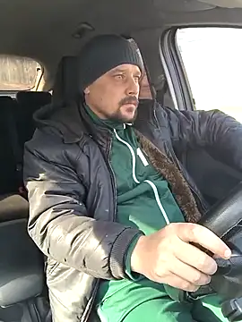 Snapshot of DanielOhCool chatting on February 2025 10:17:02 AM DanielOhCool online show from February 2025 10:17:02 AM